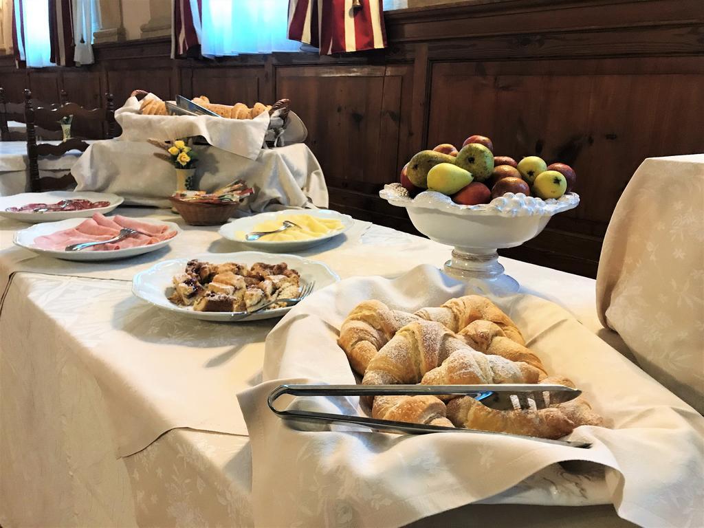 Hotel Oasi Neumann 코르토나 외부 사진